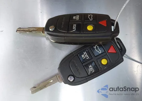 2014 Volvo Xc90 3.2 z USA, uszkodzony, nr VIN YV4952CY3E1694610